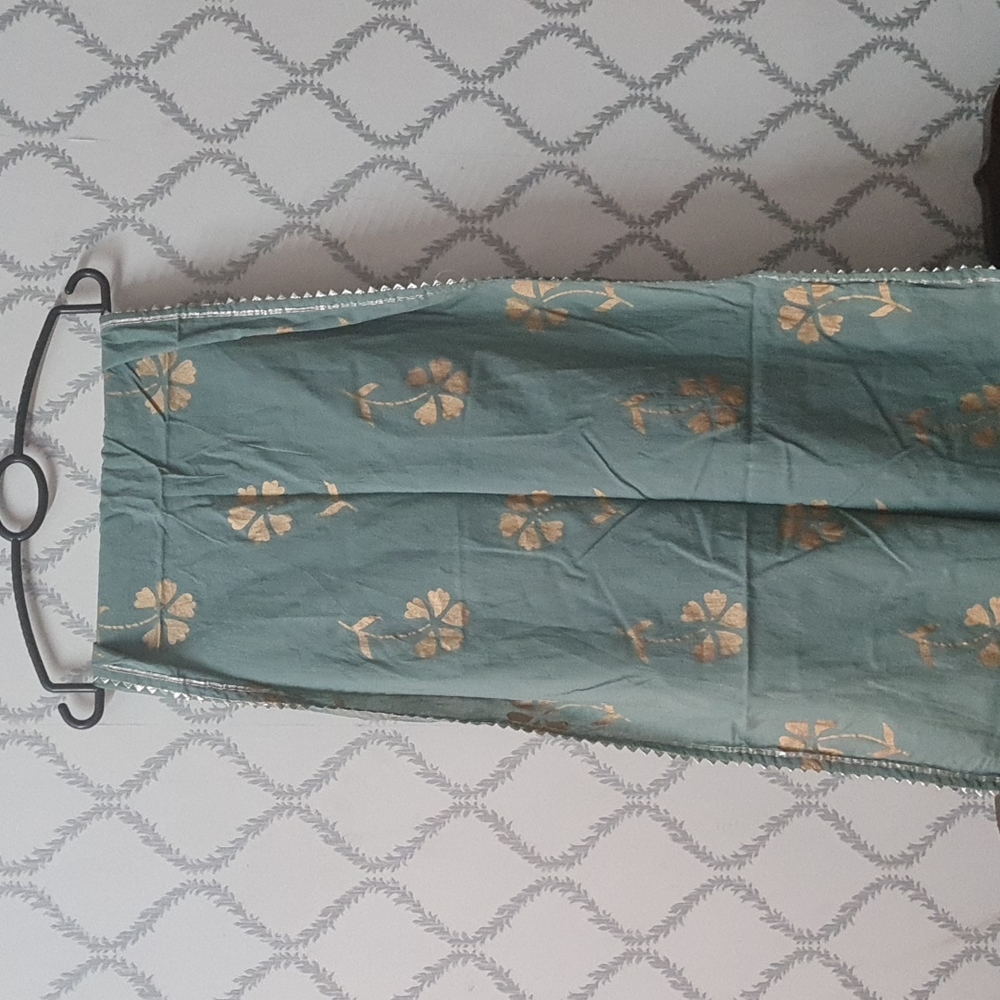 Kurta palazzo Suit set. - Picture 4 of 9